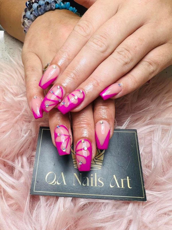 Set in fuchsia, handgeschilderd, gemaakt in de salon
